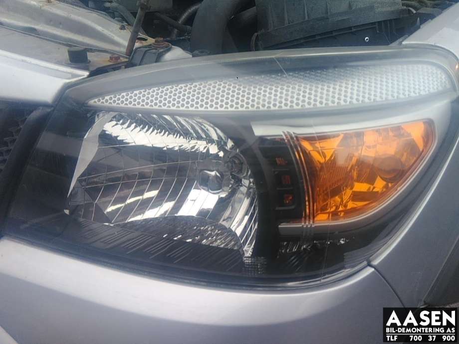 Frontlykt venstre halogen til Ford Ranger (Europa), 2007-2011 (4986840)