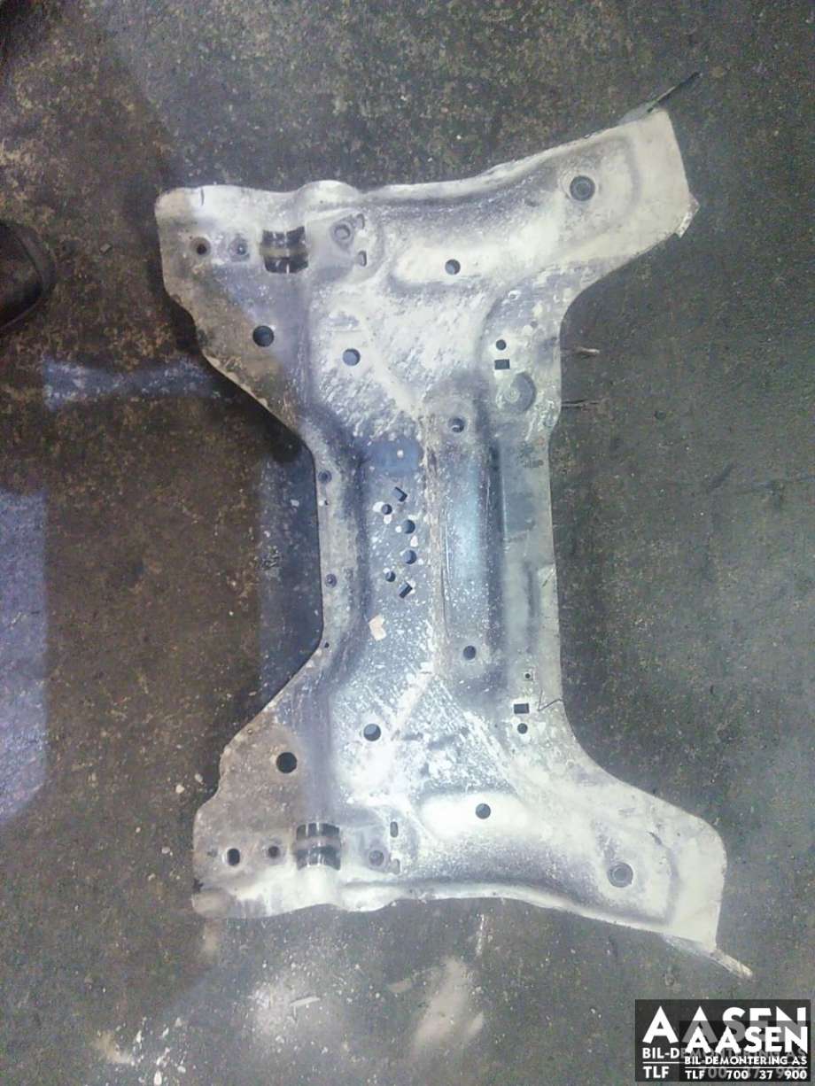 Travers foran hoved til Peugeot Partner 2008-2015 (Type II, Fase 1)  (3502 FH|)