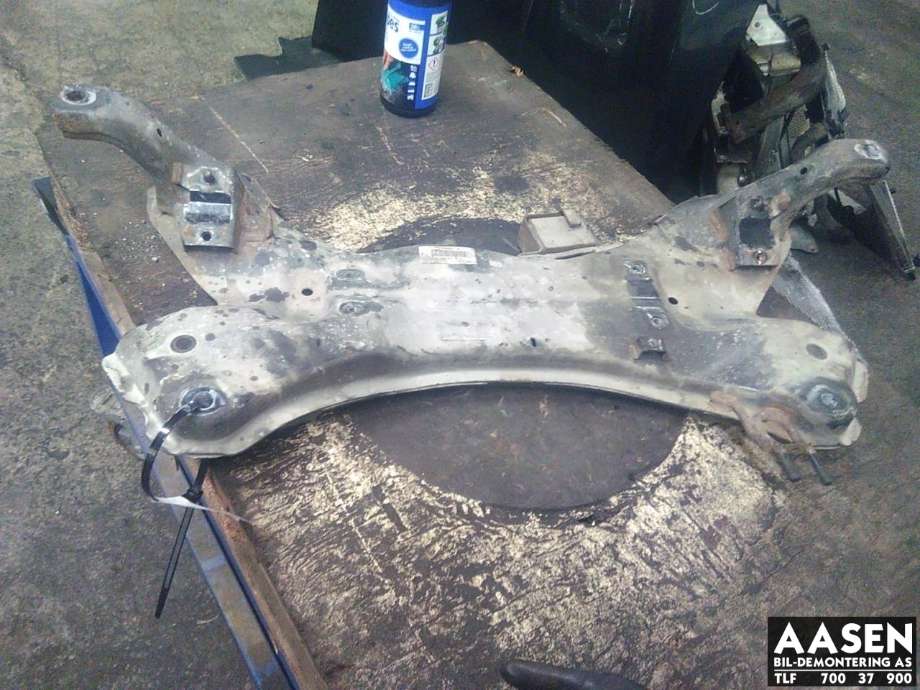 Travers foran hoved til Hyundai Ix35, 2010-2015  (62400 2Y000)