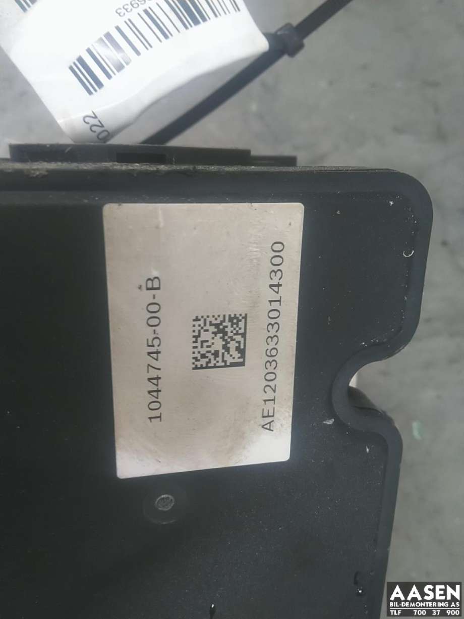 ABS sentral til Tesla Model 3 2018-2023 (Fase 1)  (1044746-00-A|)