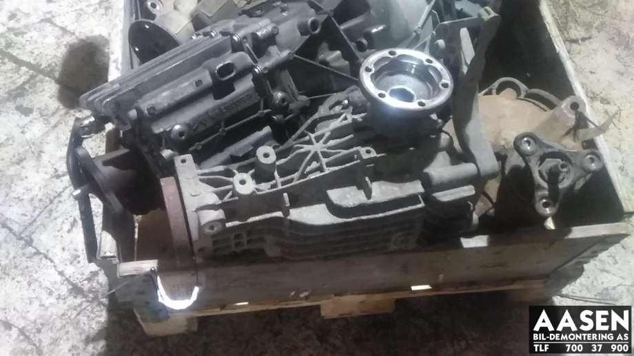 Kardang klokke bak til Audi A6 2011-2014 (Type IV, Fase 1) (C7) (C7) (0BC 500 044 A|)