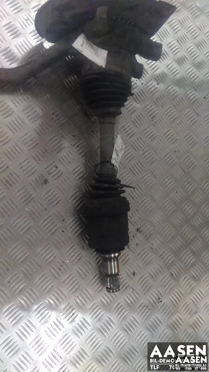 Drivaksel venstre foran, diesel/manuell til Toyota Hilux, 2012-2016  (434300K022)