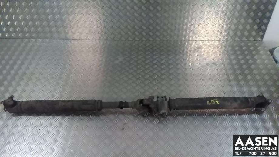 Mellomaksel bakre til Toyota Hilux, 2012-2016  (37100-0K030)