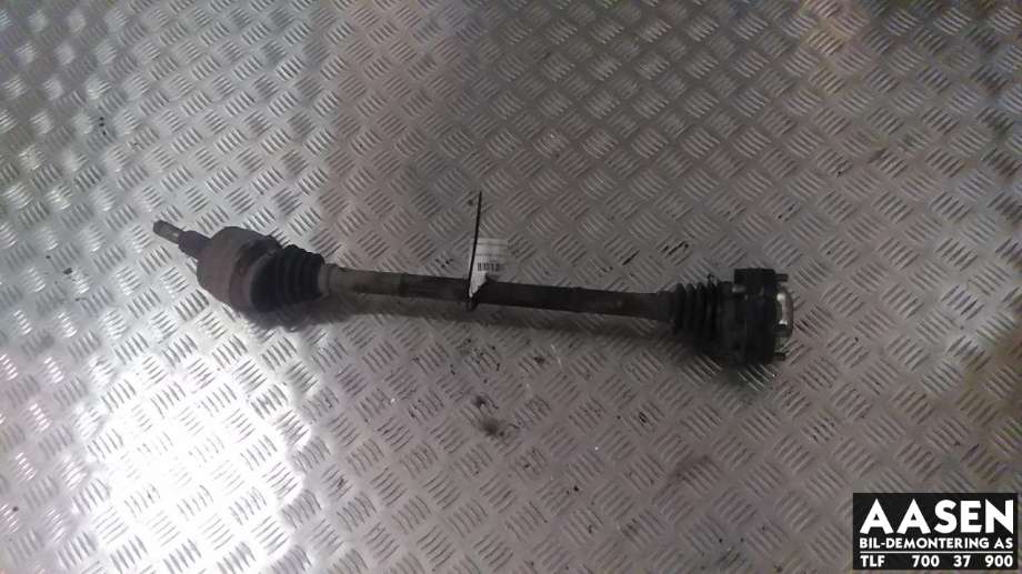 Drivaksel høyre bak til VW Transporter / Caravelle 2003-2009 (Fase 1) (T5) (T5) (7H0 501 202 D|7H0 501 202 DX|)