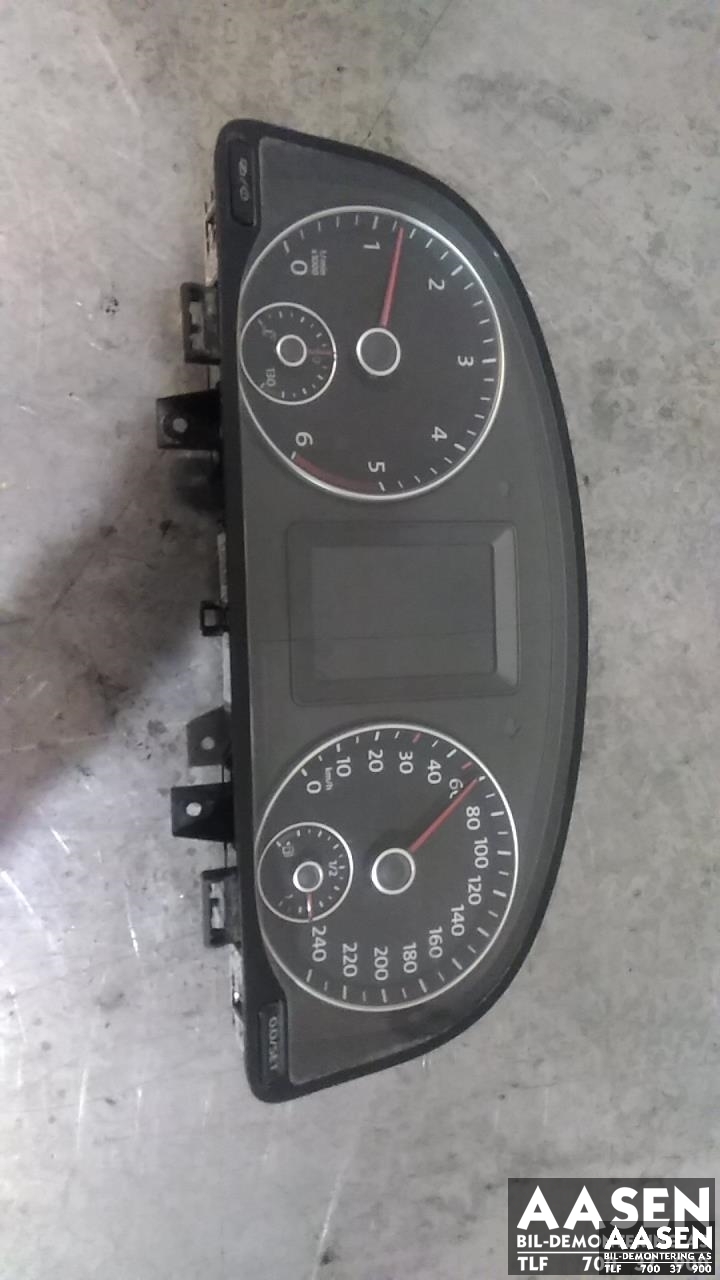 Instrumentpanel til VW Caddy 2015-2020 (Type III, Fase 3) (2K5 920 876 K|2K5 920 876 KX|)