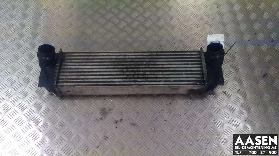 Intercooler til BMW 5-Serie, 2010-2017 (F10/F11) (F10/F11) (17 51 7 805 629)