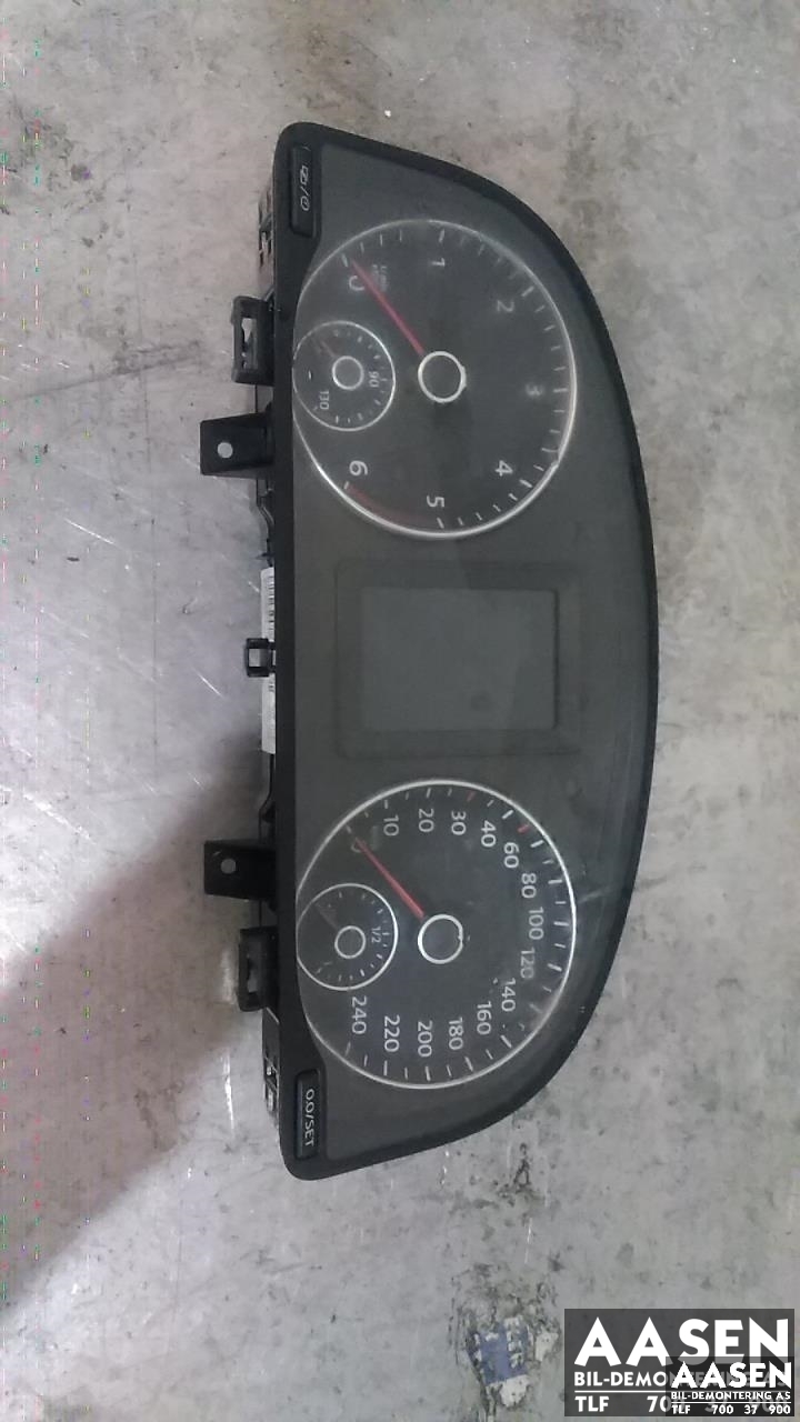 Instrumentpanel til VW Caddy 2015-2020 (Type III, Fase 3) (2K5 920 876 K|2K5 920 876 KX|)