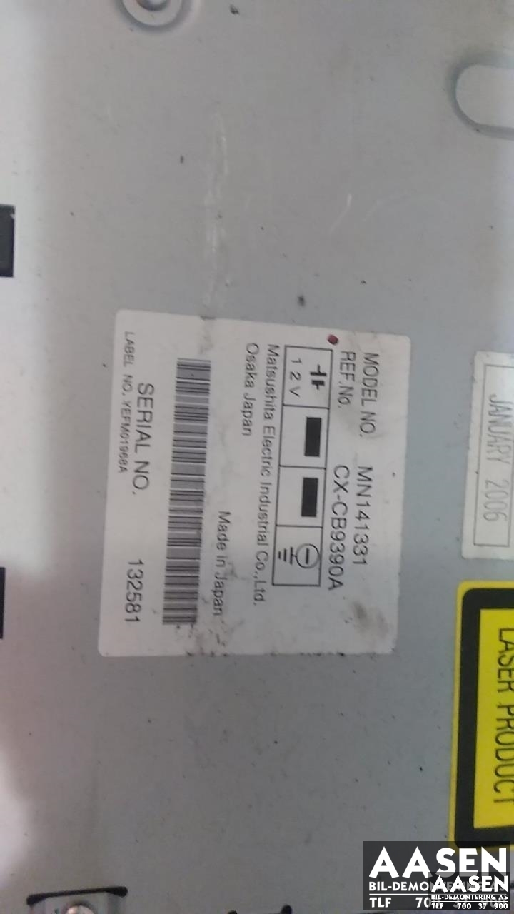 Bilstereo til Mitsubishi Pajero 2000-2006 (Type III) (MN141331|)