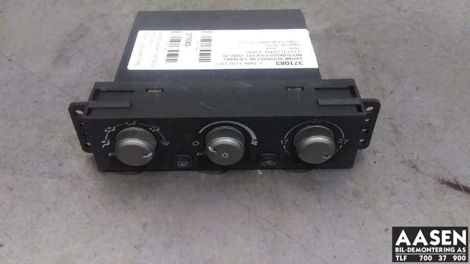 Varmeapparat betjening til Mitsubishi Pajero 2000-2006 (Type III) (7820A031|)