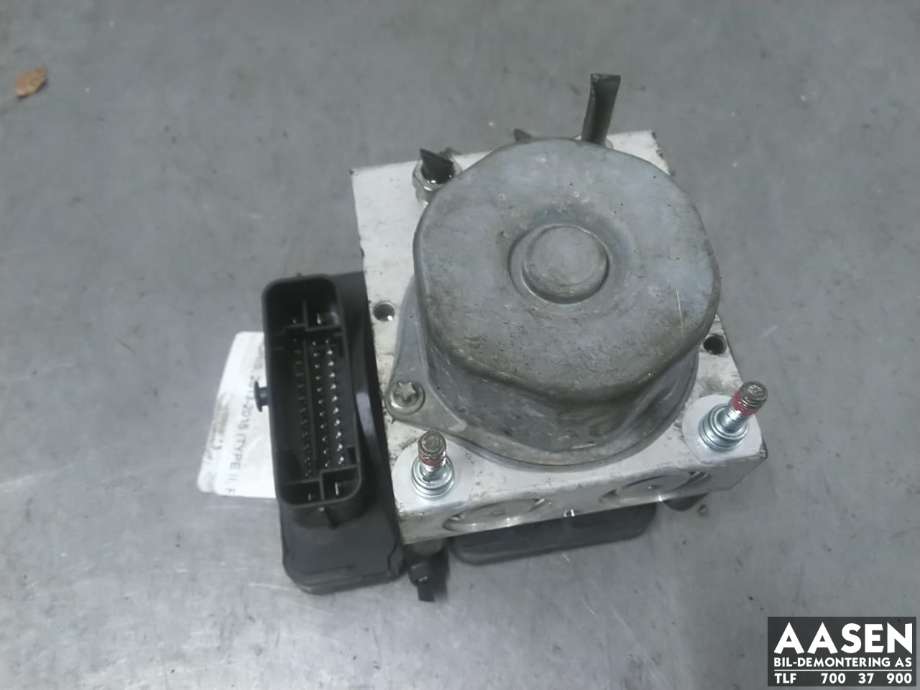 ABS sentral til Toyota Auris, 2013-2015 (Type II, Fase 1)  (44050-02670)