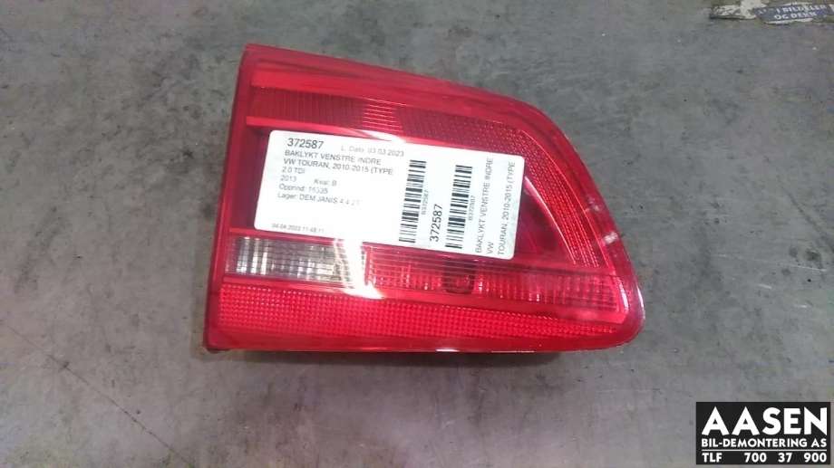 Baklykt venstre indre til VW Touran 2010-2015 (Type I, Fase 3) (1T0 945 093|)