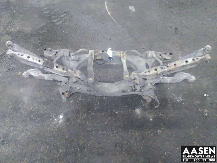 Travers bak til Nissan Qashqai, 2010-2014 (Type I, Fase 2)  (55401JD01A)