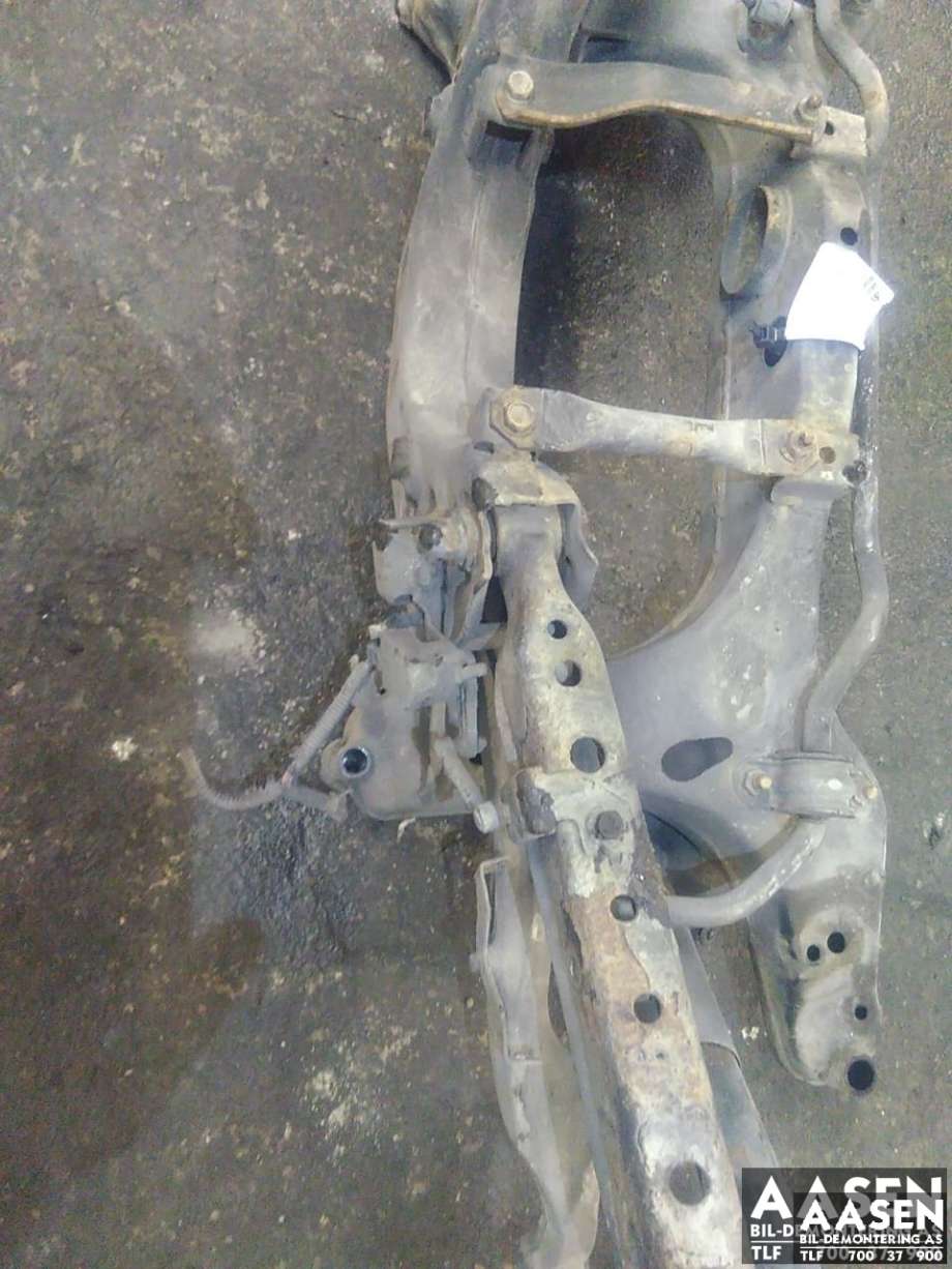 Travers bak til Nissan Qashqai 2010-2014 (Type I, Fase 2) (55401JD01A|)