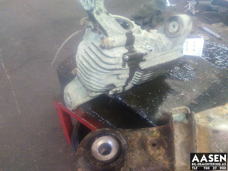 Kardang klokke bak til Mercedes ML 2005-2011 (W164) (W164) (A 164 350 04 14|)