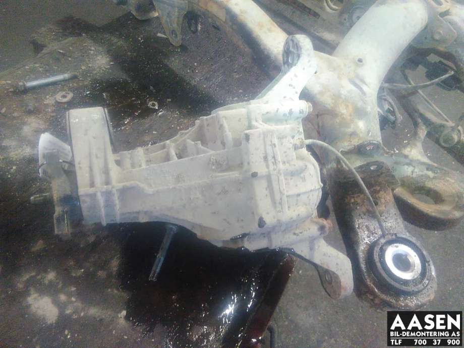 Kardang klokke bak til Mercedes ML 2005-2011 (W164) (W164) (A 164 350 04 14|)
