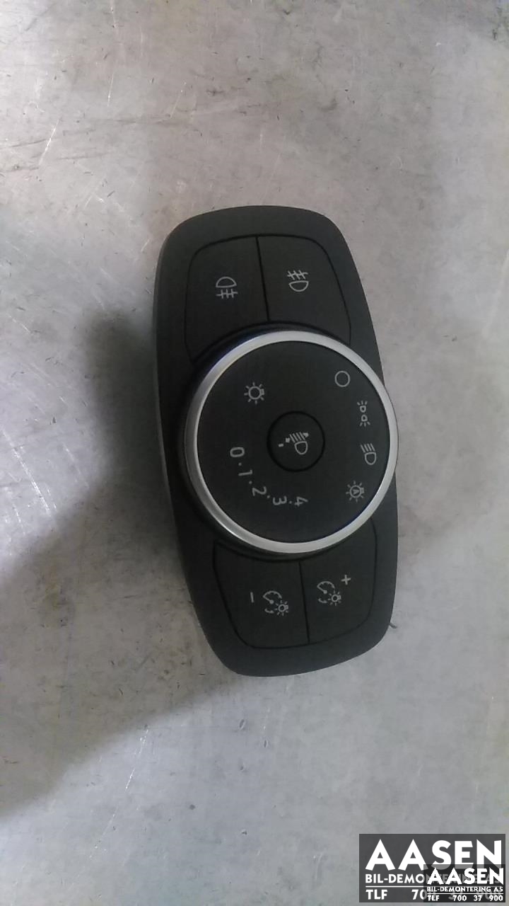 Bryter lys til Ford Fiesta, 2017-->> (Type VII)  (H1BT 13D061 AC)