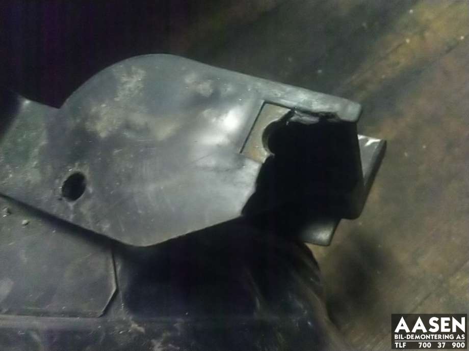 Frontlykt høyre halogen til Mazda CX-7 2007-2012 (EH6251031C|)