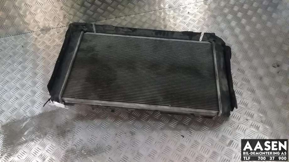 Radiator (automat gir) til Toyota RAV4, 2009-2013 (Type III, Fase 2)