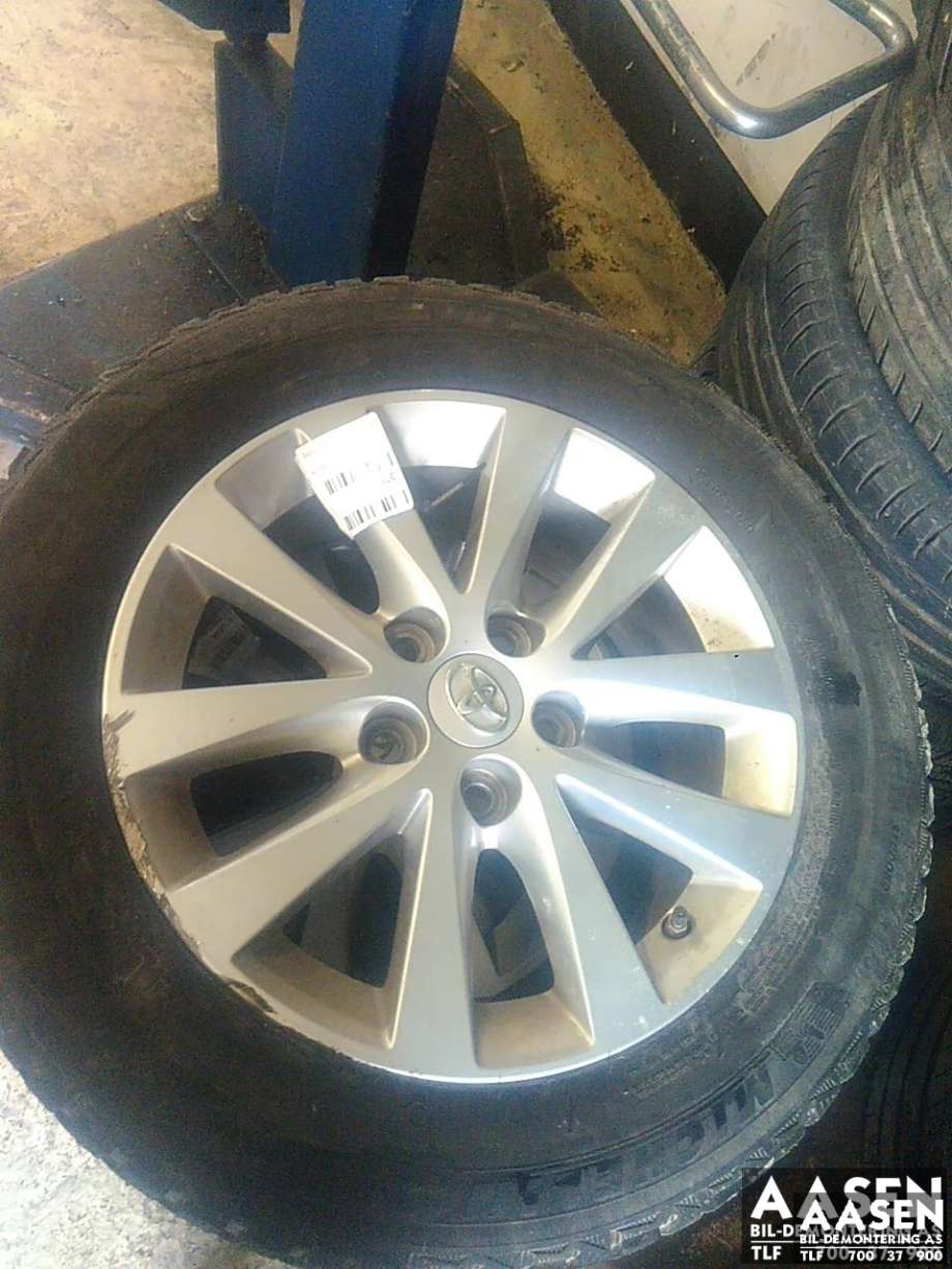 Hjulsett aluminium vinter til Toyota Prius +7 2012-2020 (Type III) (stasjonsvogn) (stasjonsvogn)