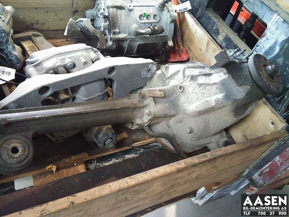 Kardang klokke foran til Ford Expedition 2003-2006  