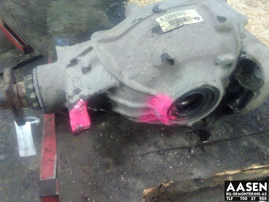 Kardang klokke bak til BMW 5-Serie 2010-2017 (F10/F11) (F10/F11) (33 10 7 630 816|33 10 7 630 817|)