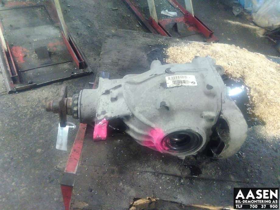 Kardang klokke bak til BMW 5-Serie 2010-2017 (F10/F11) (F10/F11) (33 10 7 630 816|33 10 7 630 817|)