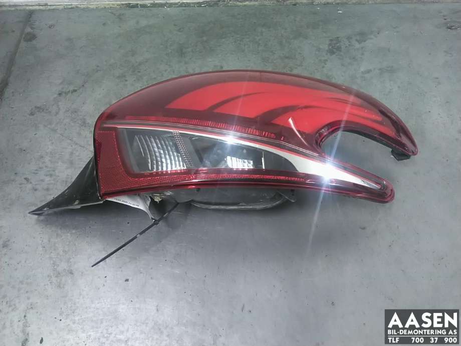 Baklykt høyre til Peugeot 208 2012-2019 (Type I)  (98 104 305 80|98 256 011 80|)