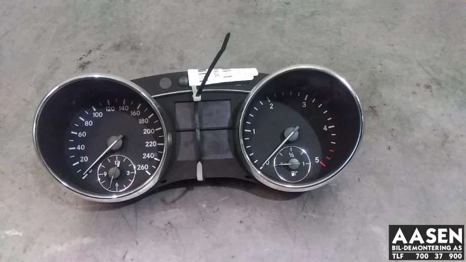 Instrumentpanel til Mercedes R-Klasse, 2006-2013 (W251) (W251) (A 251 540 35 48)