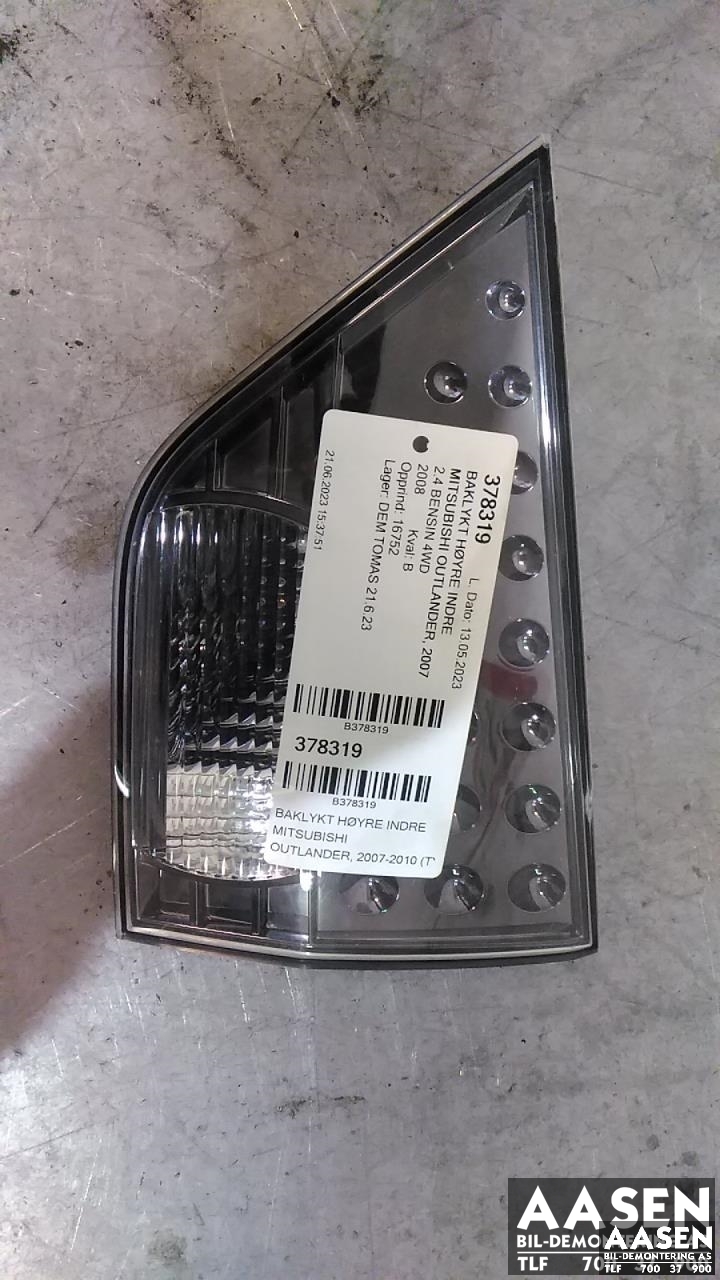 Baklykt høyre indre til Mitsubishi Outlander, 2007-2010 (Type II, Fase 1)  (8331A006)