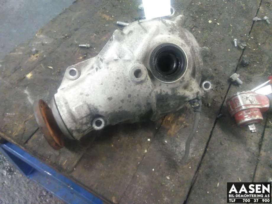 Kardang klokke foran til BMW X3 2010-2017 (F25) (F25) (31 50 7 592 002|31 50 9 455 990|31 50 9 455 991)