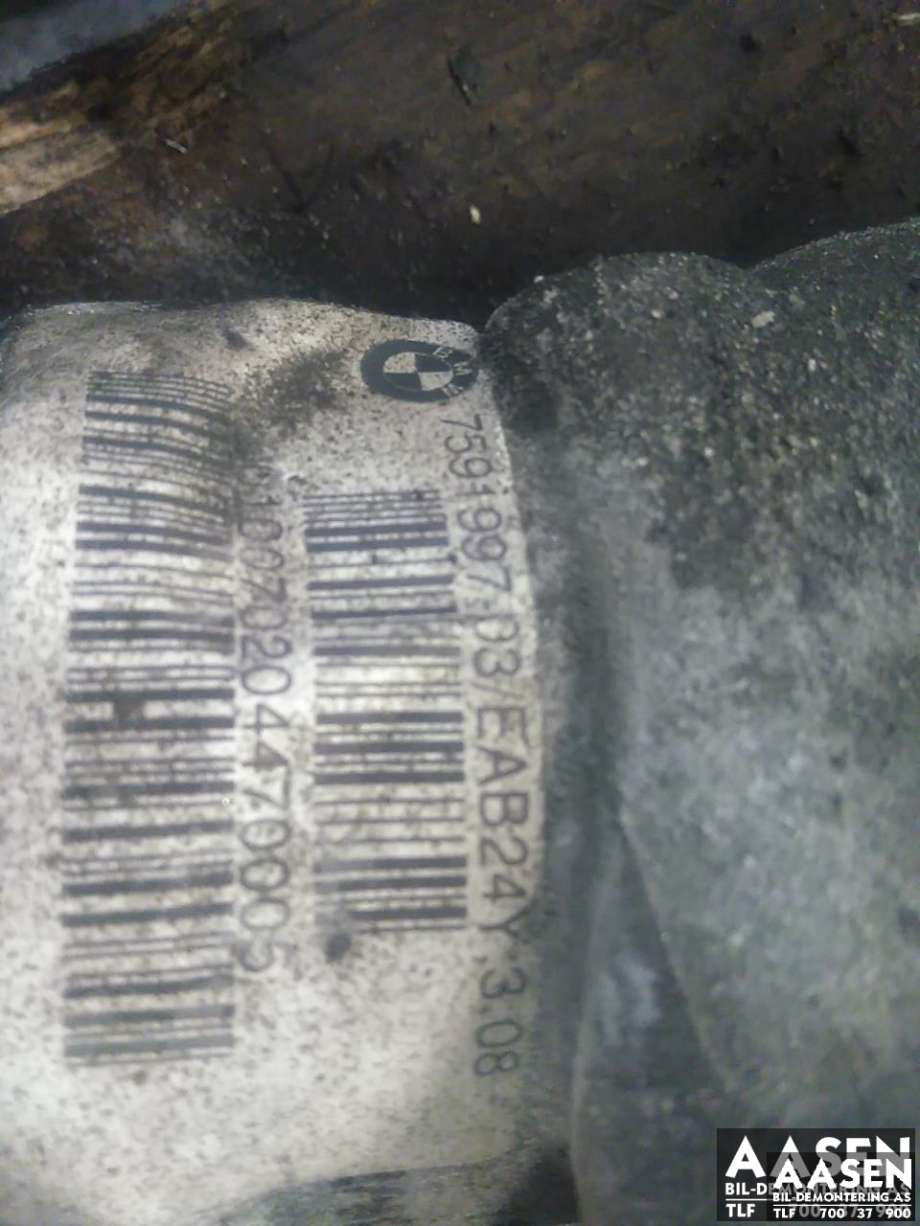 Kardang klokke foran til BMW X3 2010-2017 (F25) (F25) (31 50 7 592 002|31 50 9 455 990|31 50 9 455 991)