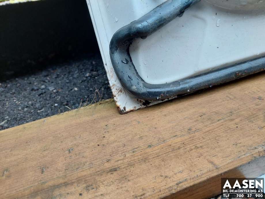 Dør venstre skyvedør til VW Transporter / Caravelle 2009-2015 (Fase 2) (T5) (T5) (7LA 843 107 A|7LA 843 107 E|)