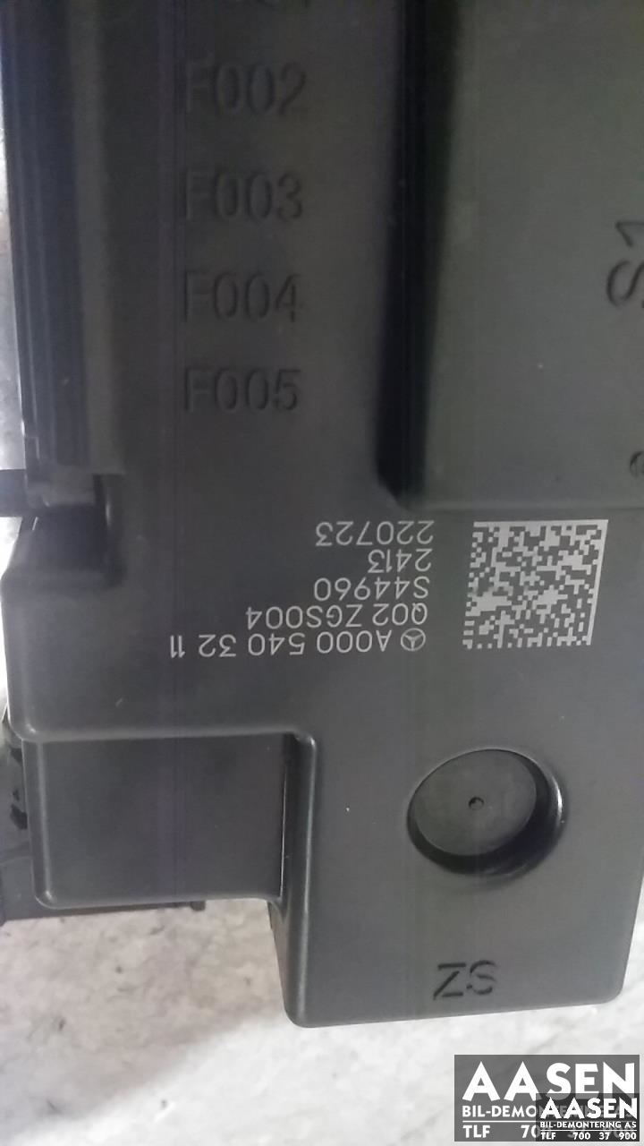 Styreenhet diverse til Mercedes EQS 2021-->> (V297) (V297) (A0005403211|)