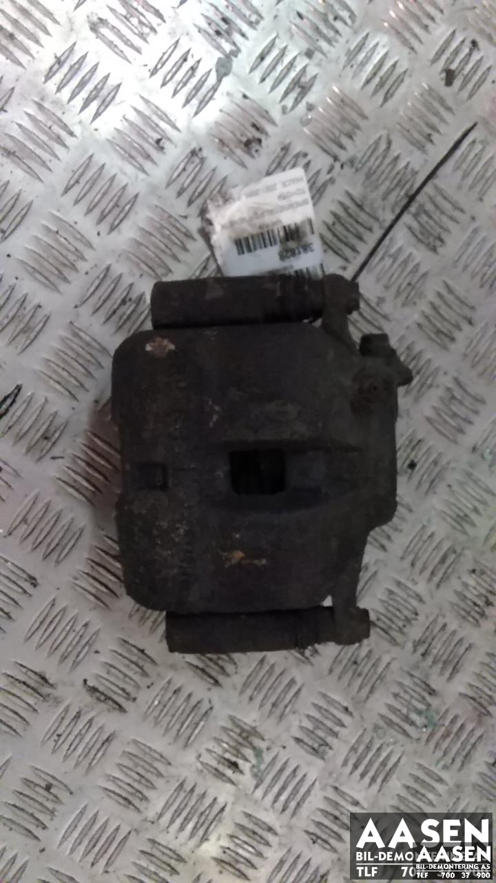 Bremsecaliper venstre foran til Toyota Hiace, 2001-2006 (Fase 2) (47750-26122)