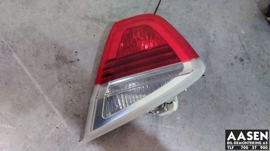 Baklykt høyre indre til BMW 3-Serie 2005-2011 (E90/E91/E92/E93) (E90/E91/E92/E93) (63 21 6 937 460|)