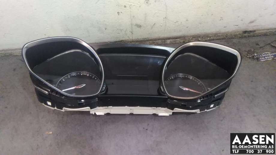 Instrumentpanel til Peugeot 308, 2013-2021 (Type II)  (16 141 743 80)