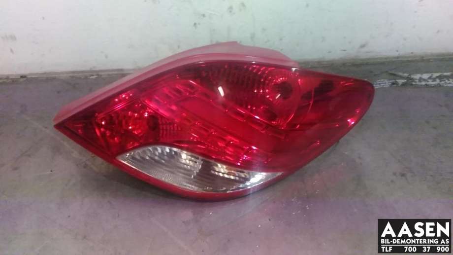 Baklykt høyre til Peugeot 207, 2006-2012  (6351 HQ)