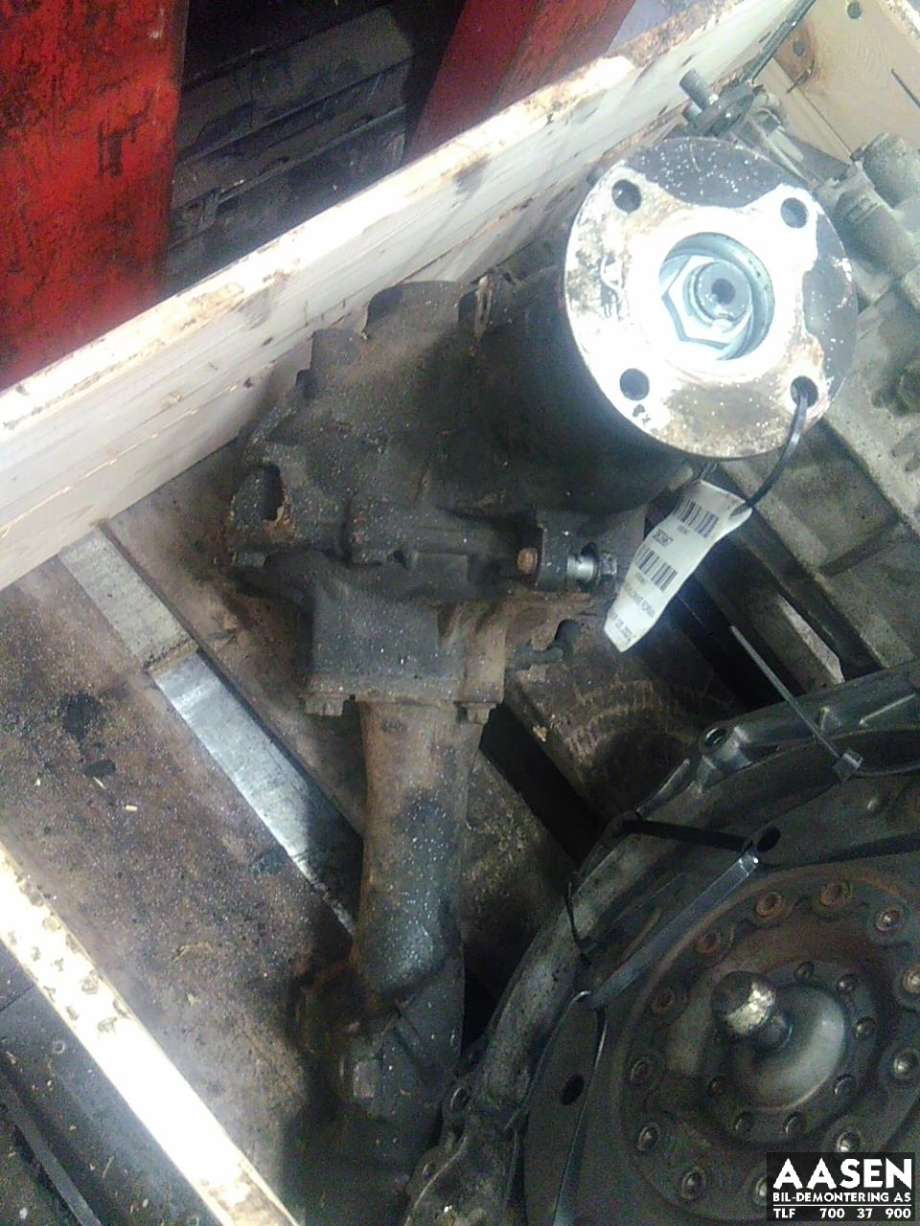 Kardang klokke foran til Toyota Land Cruiser 120 2002-2009  