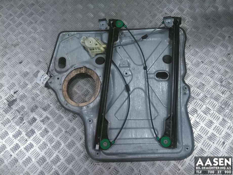 Ruteheis venstre foran til VW Transporter / Caravelle 2009-2015 (Fase 2) (T5) (T5) (7E0 837 753 E|)