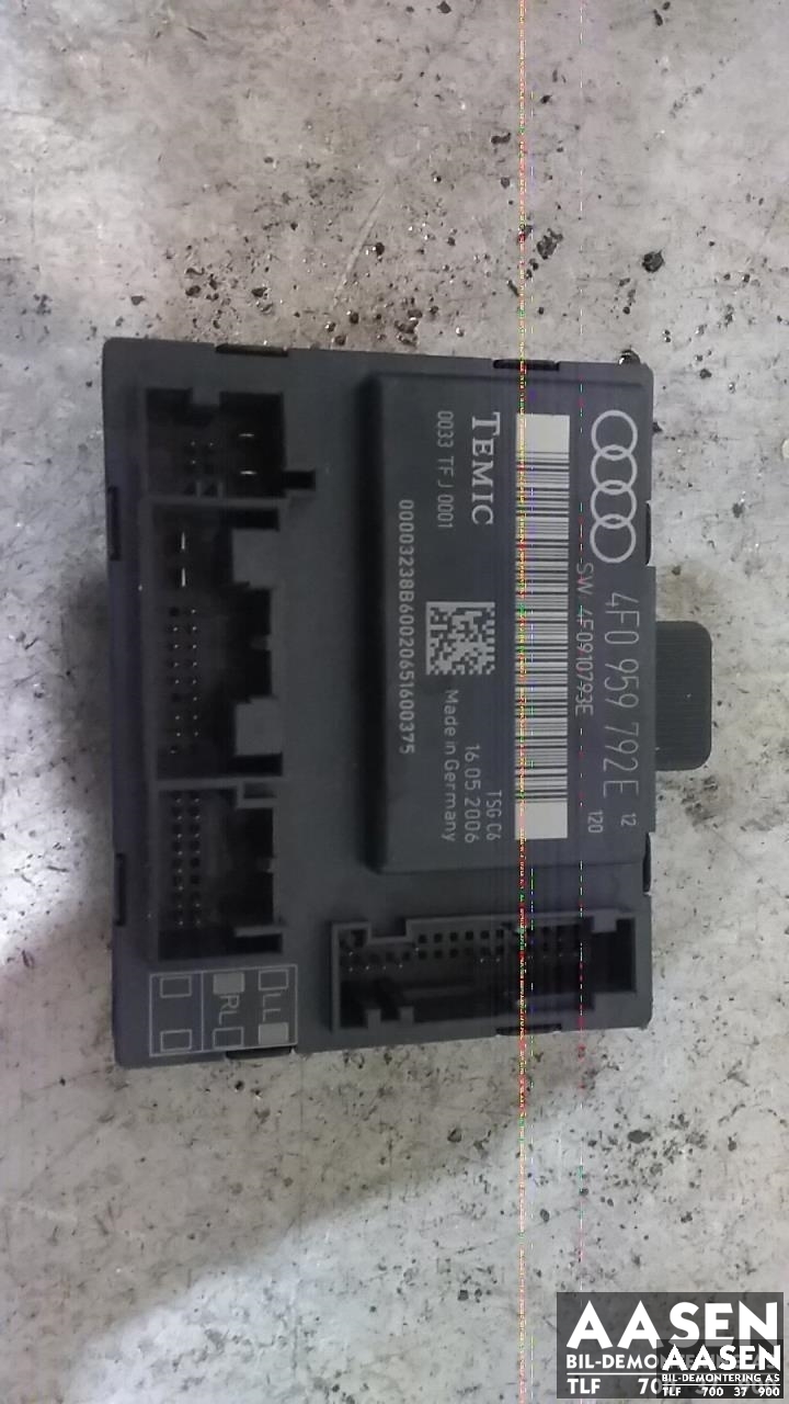Styreenhet dør høyre foran til Audi A6, Allroad 2006-2008 (Type II, Fase 1) (C6) (C6) (4F0959792E|)