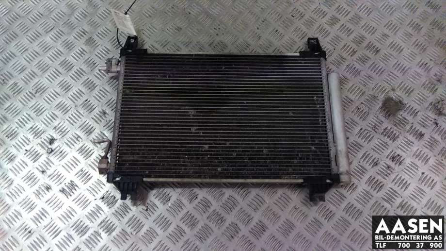 Aircondition radiator til Toyota Yaris, 2012-2014 (Type III, Fase 1)  (884600D200)