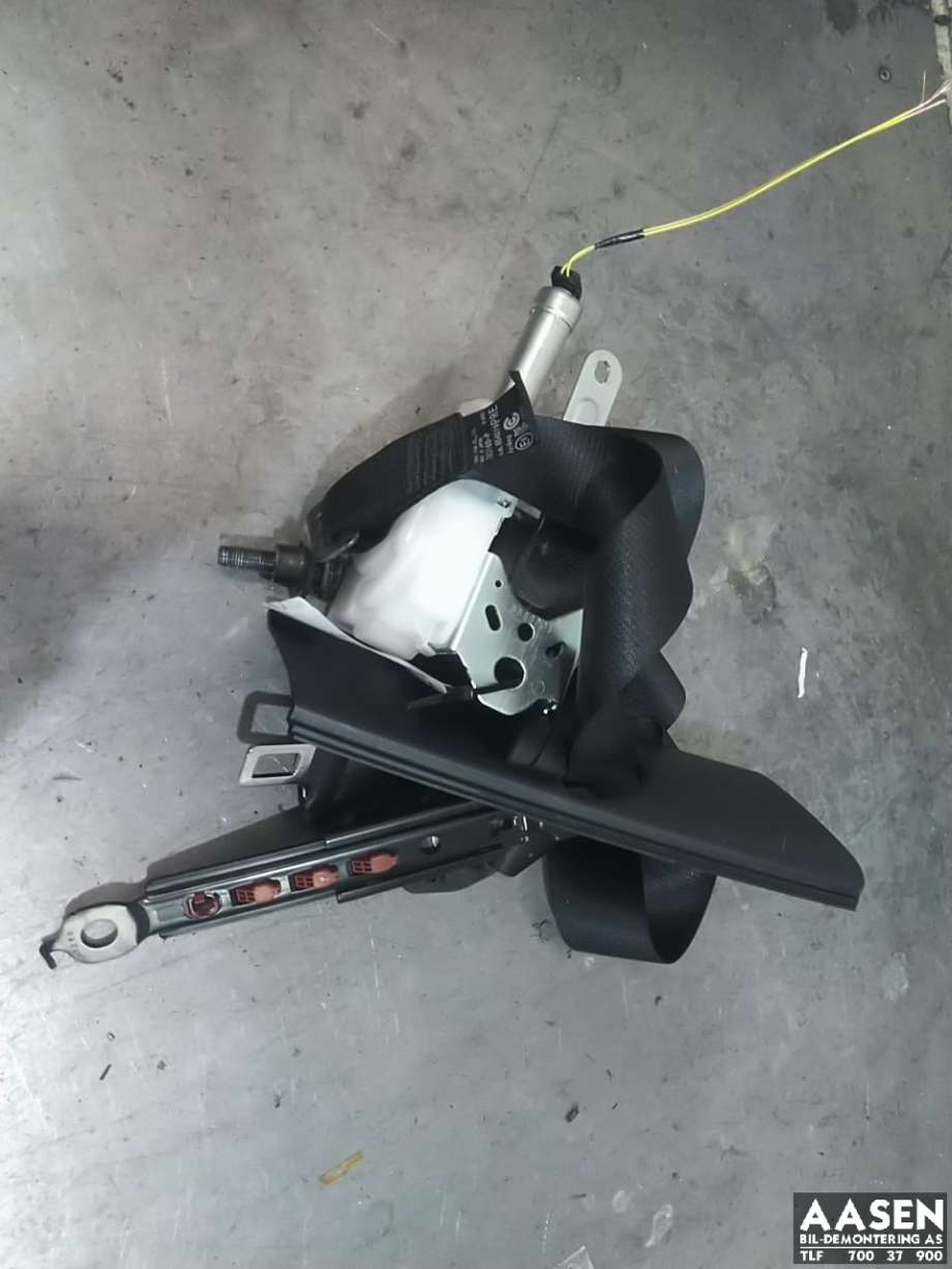 Sikkerhetsbelte foran høyre til Toyota RAV4, 2019-->> (Type V)  (7321047282C7)