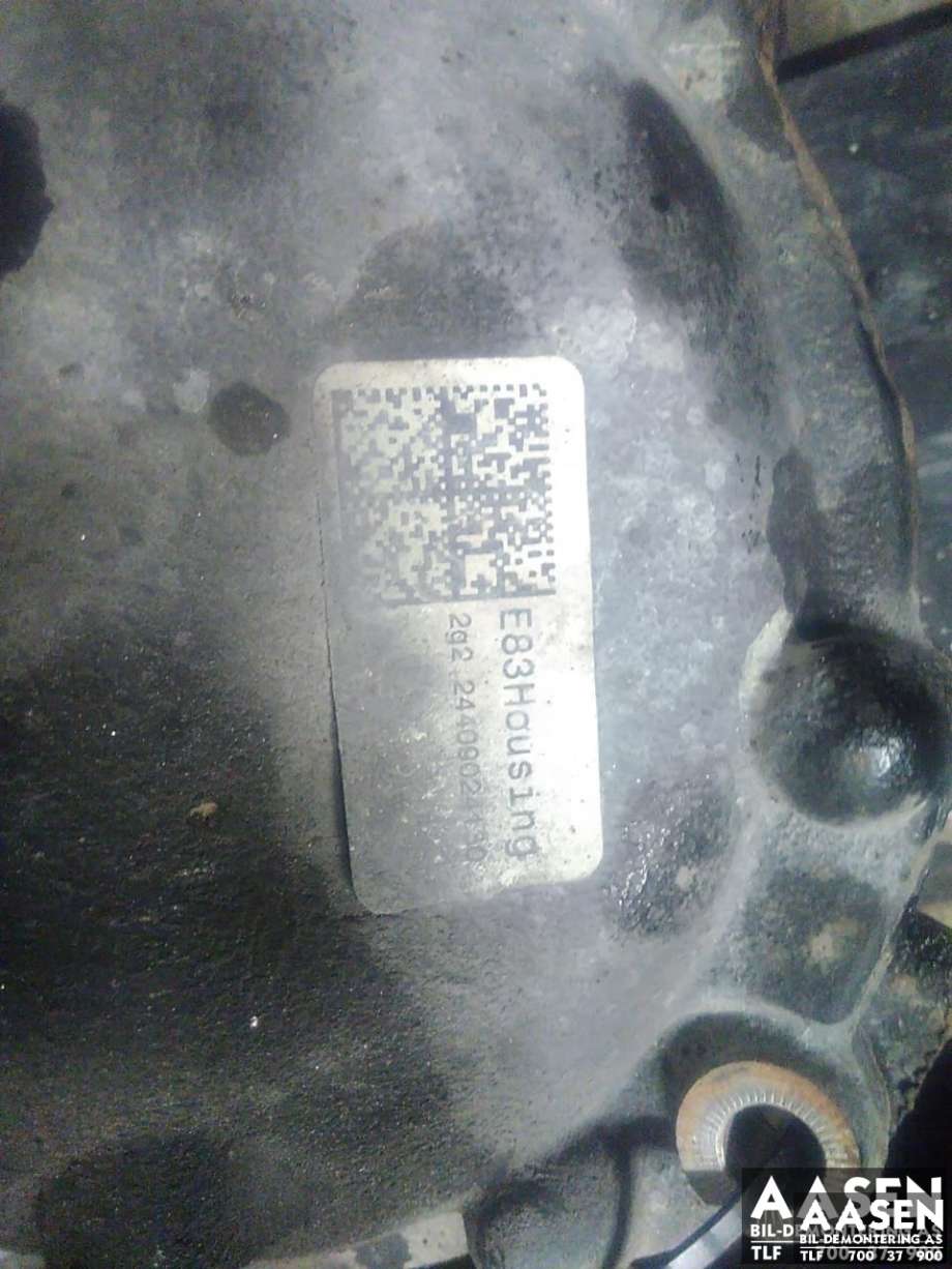 Kardang klokke foran til BMW X3 2007-2010 (Fase 2) (E83) (E83) (31 50 7 606 203|)