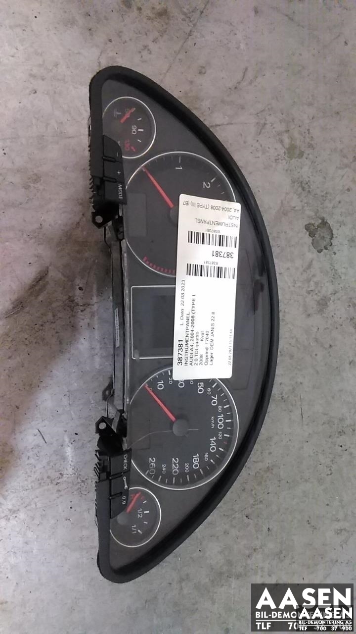 Instrumentpanel til Audi A4, 2004-2008 (Type III) (B7) (B7) (8E0 920 901 HX)