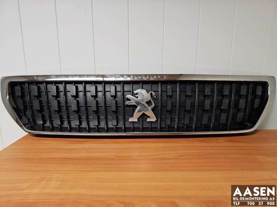 Grill til Peugeot Expert 2016-->> (Type III)  (98 117 104 XT|)
