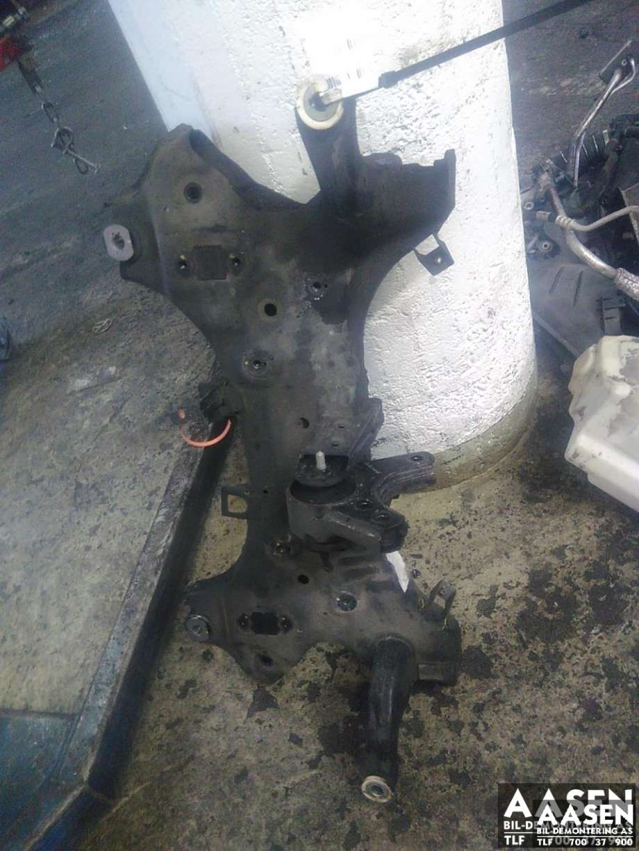 Travers foran hoved til Kia Niro, 2016-2021  (62405Q4000)