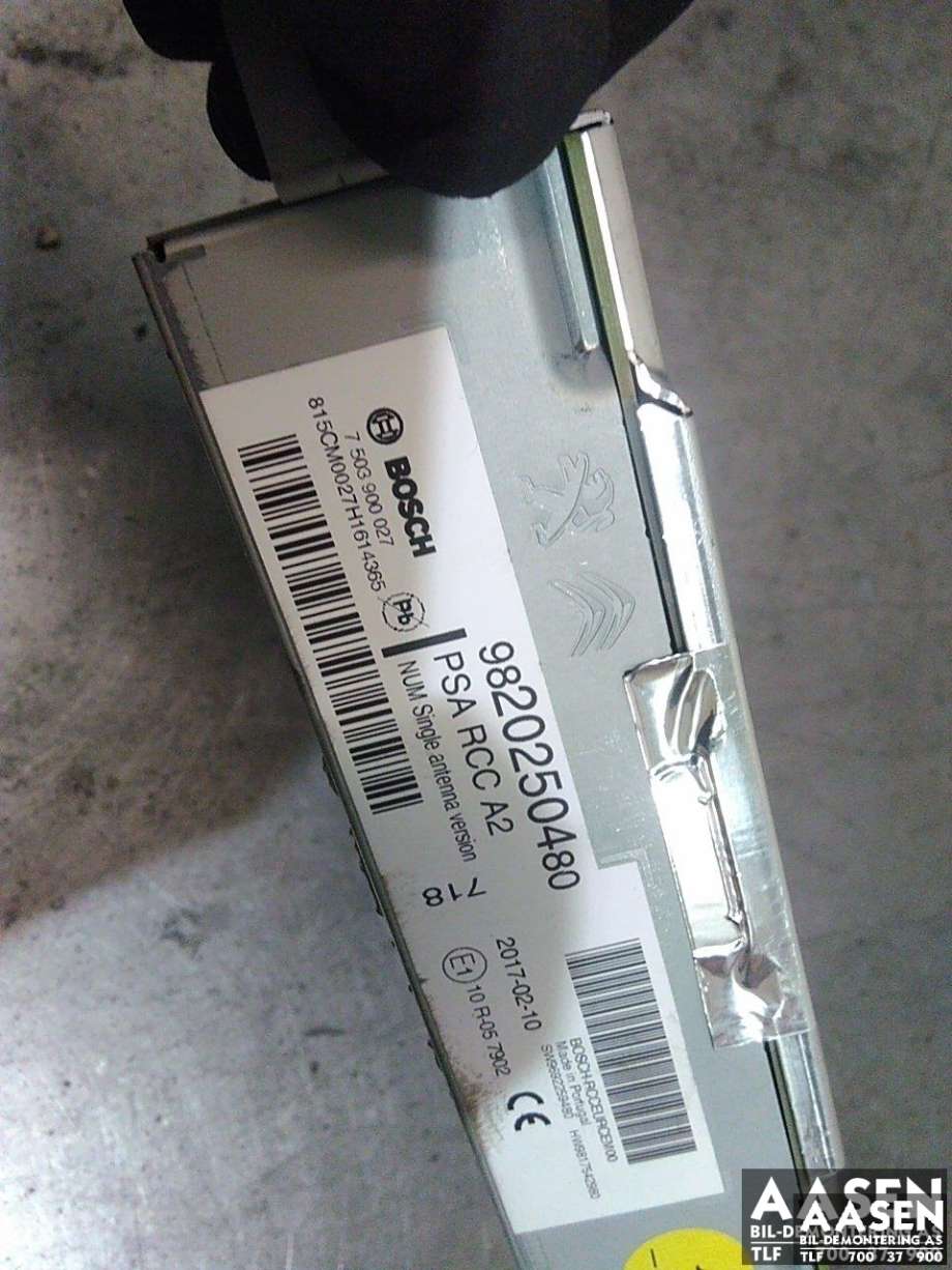Bilstereo til Peugeot Expert 2016-->> (Type III)  (BOSCH|16 202 935 80|16 238 074 80|9820250480)
