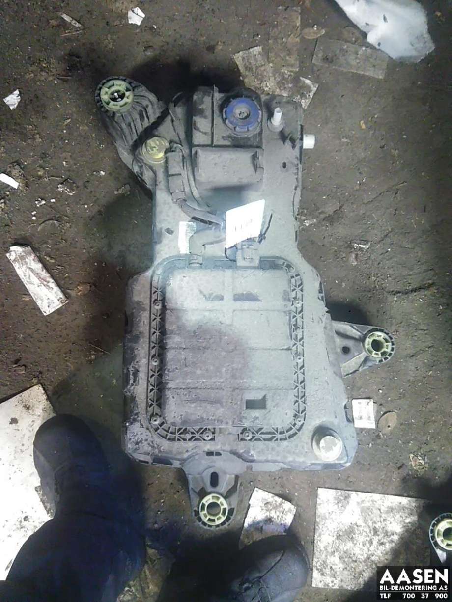 AdBlue tank til Peugeot Partner 2019-->> (Type III)  