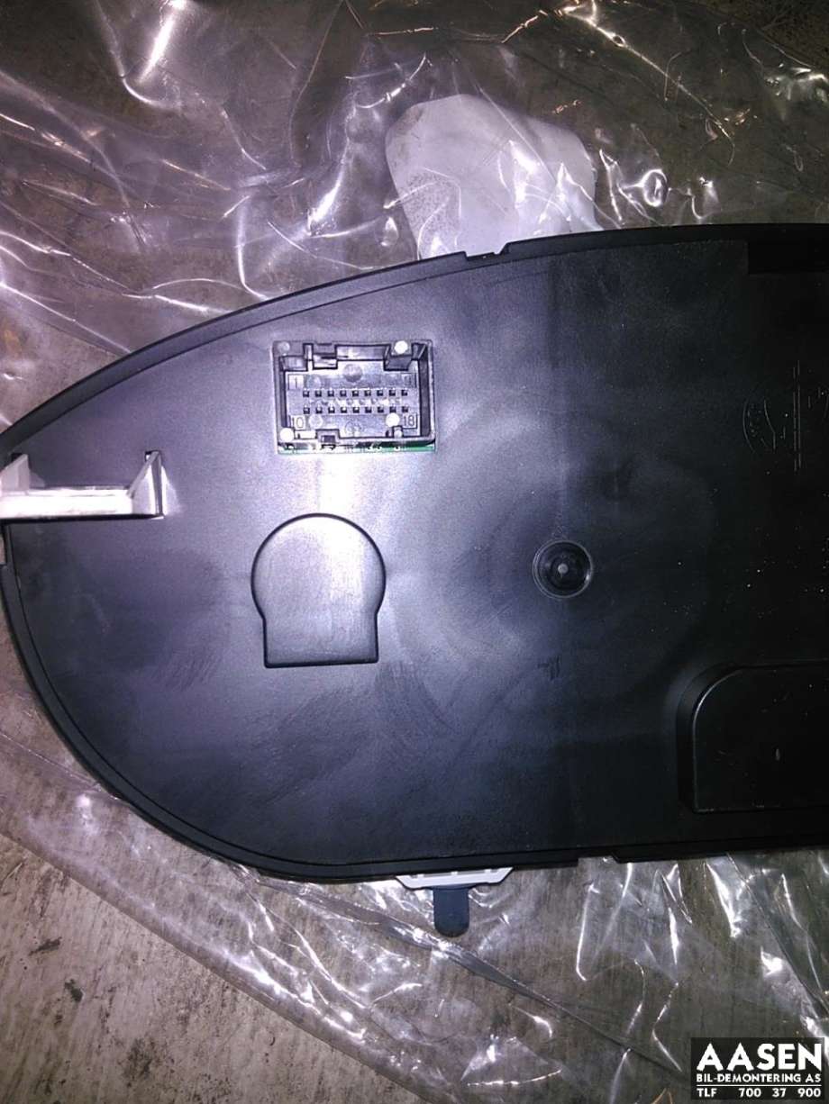 Instrumentpanel til Citroën Jumper 2014-->> (Type III, Fase 2)  (1383776080|16 117 230 80|16 174 385 80)