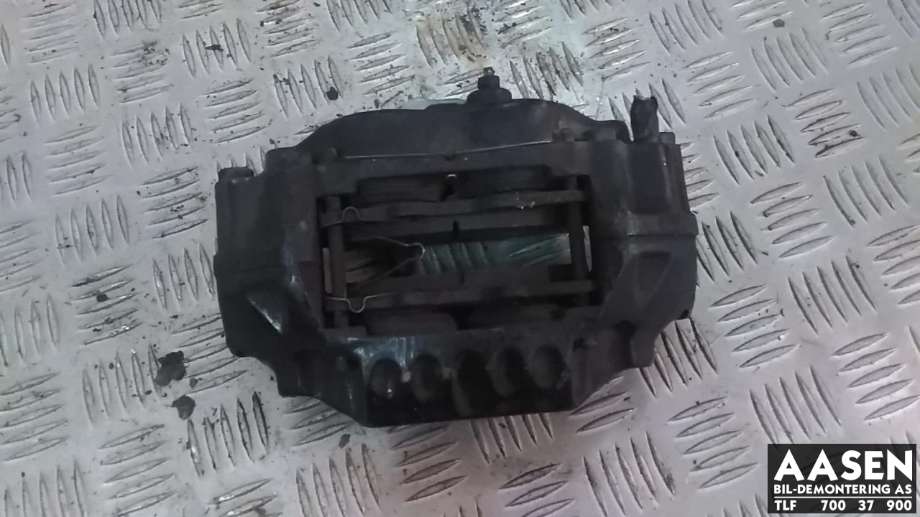 Bremsecaliper høyre foran til Toyota Hilux, 1989-1997  (4773035080)
